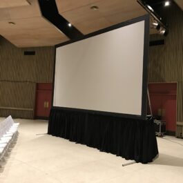 Projectors 100-150″
